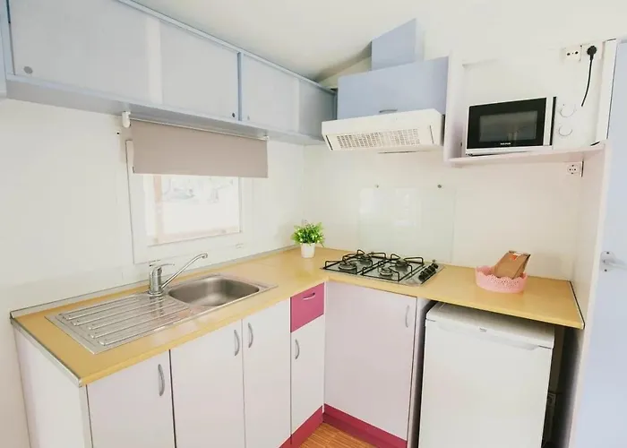 Zecamping 3 Anime - Proximite Directe Plages De La Costa Brava Camping *