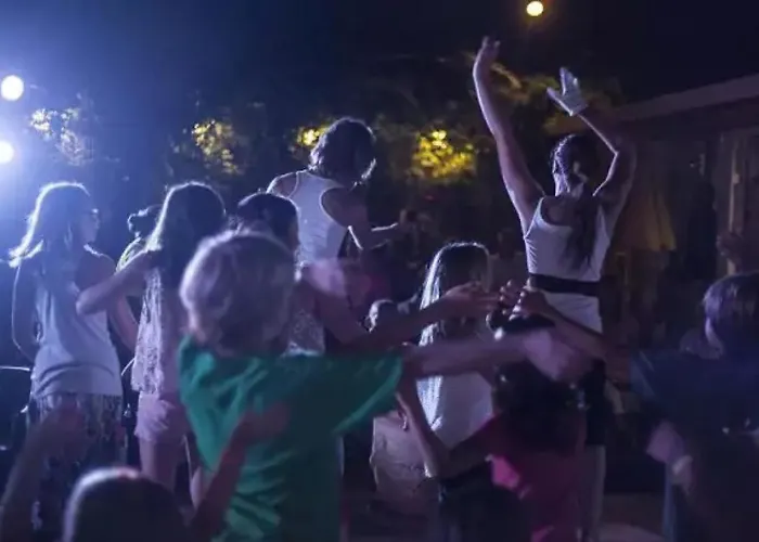 Camping Zecamping 3 Anime - Proximite Directe Plages De La Costa Brava